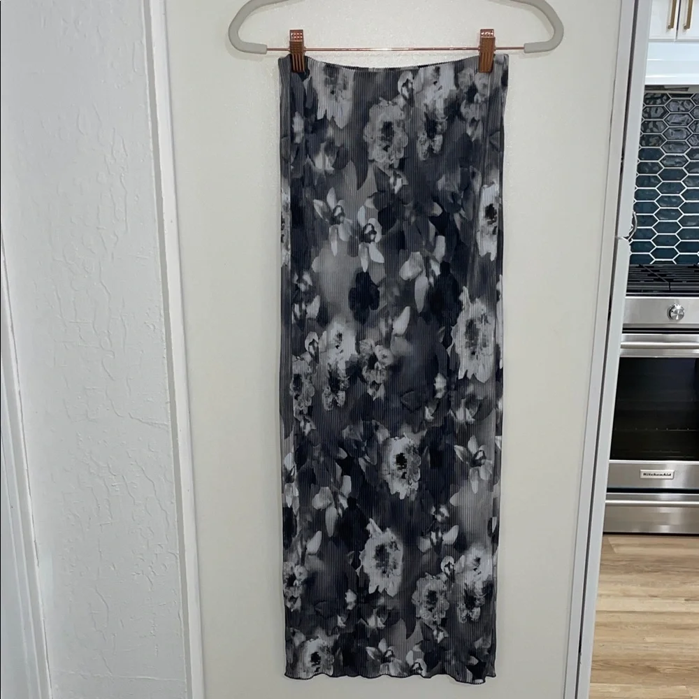 Topshop Gray & White Floral Crinkle Pleated Maxi Skirt | 4